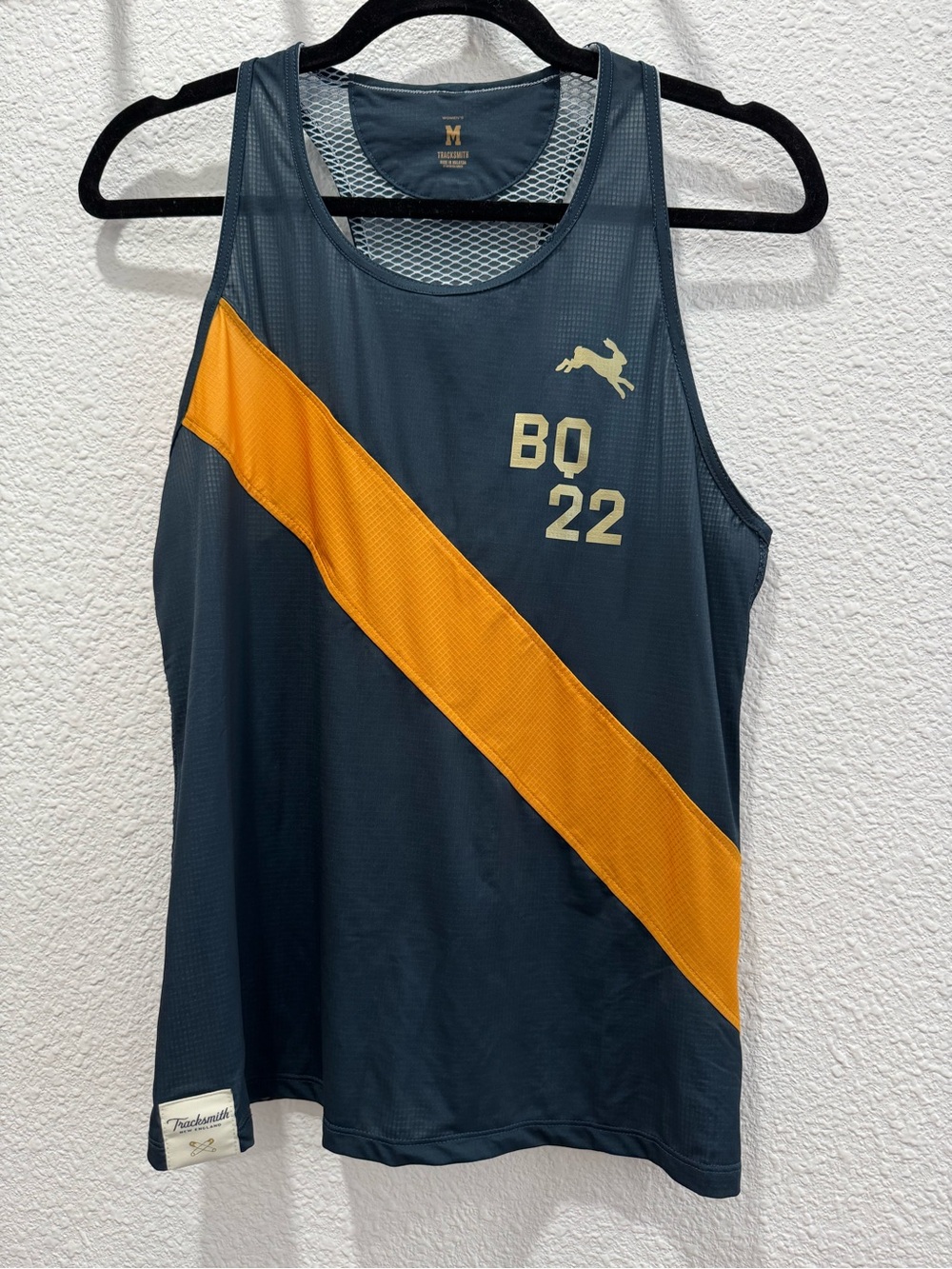Tracksmith BQ 22 Women's Navy & Gold Running Tank